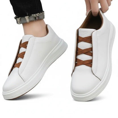 Nicolás - Zapatilla Urbana de Gamuza con Detalle en Cuero