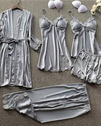 Alba - Elegance Conjunto de Lencería y Descanso Premium