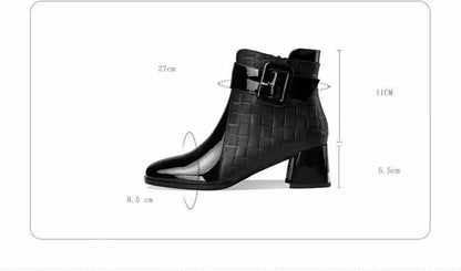 Lara - Botín Acolchado con Hebilla